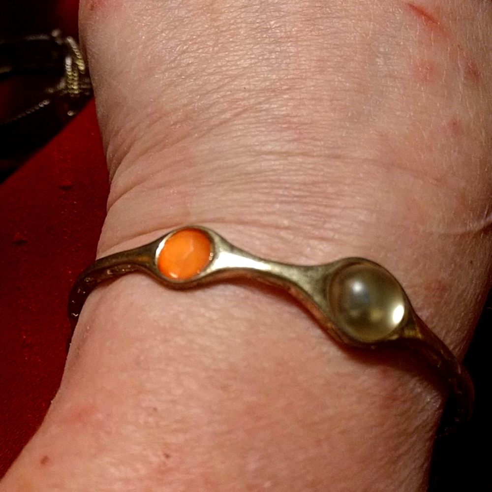 Vintage gold multi stone bracelet